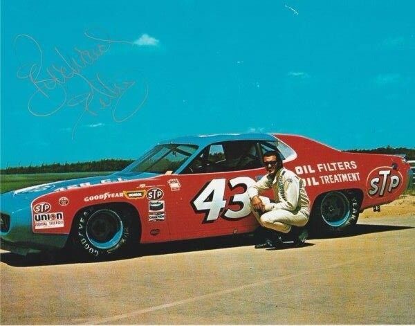 RICHARD PETTY Signed NASCAR 8 x 10 Photo Poster painting Autographed