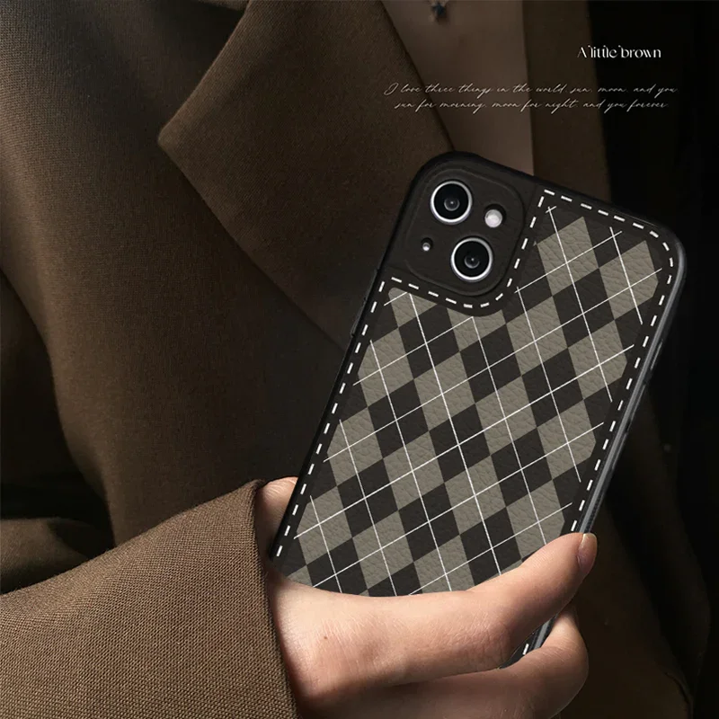 Checkerboard Peel Apple 13/14 Series Phone Case