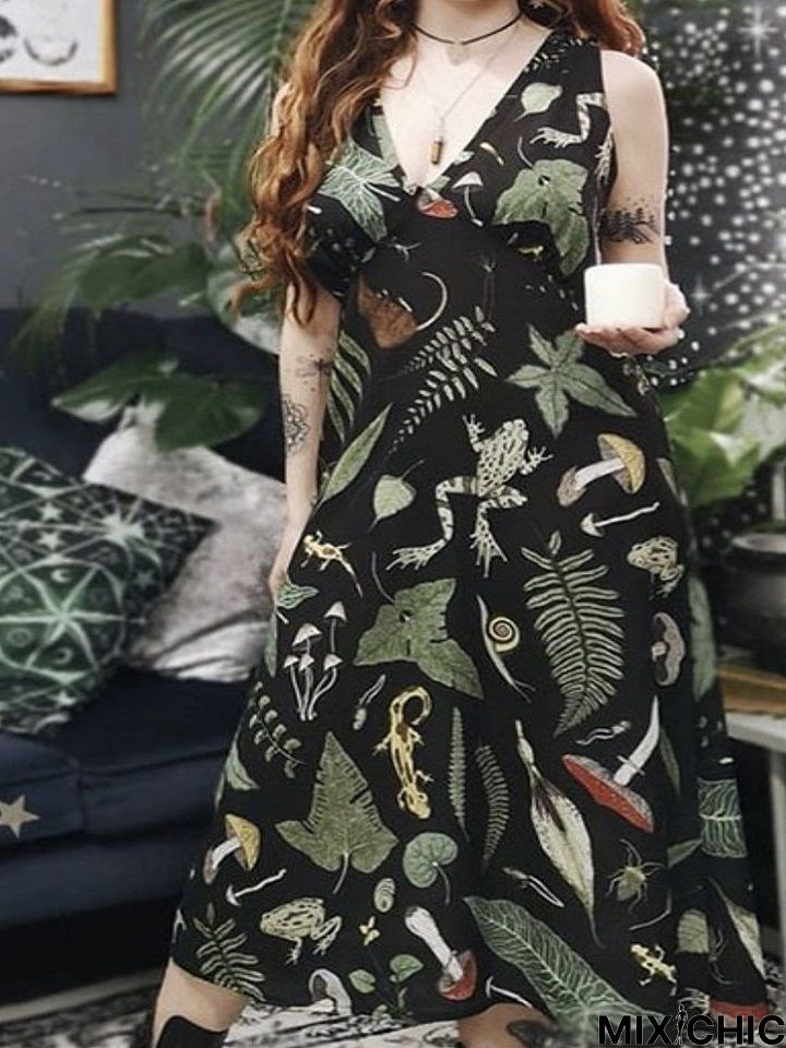 Mori Slim Sleeveless Low Cut Dress