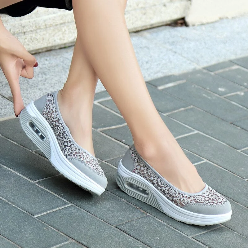 2022 Spring Summer Women Shoes Breathable Mesh Woman Flats Shoe Platform Ladies Sneakers Slip On Swing Ladies Footwear