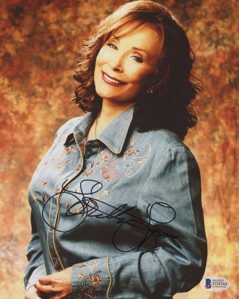 REPRINT - LORETTA LYNN Country Legend Autographed Signed 8 x 10 Photo Poster painting Poster