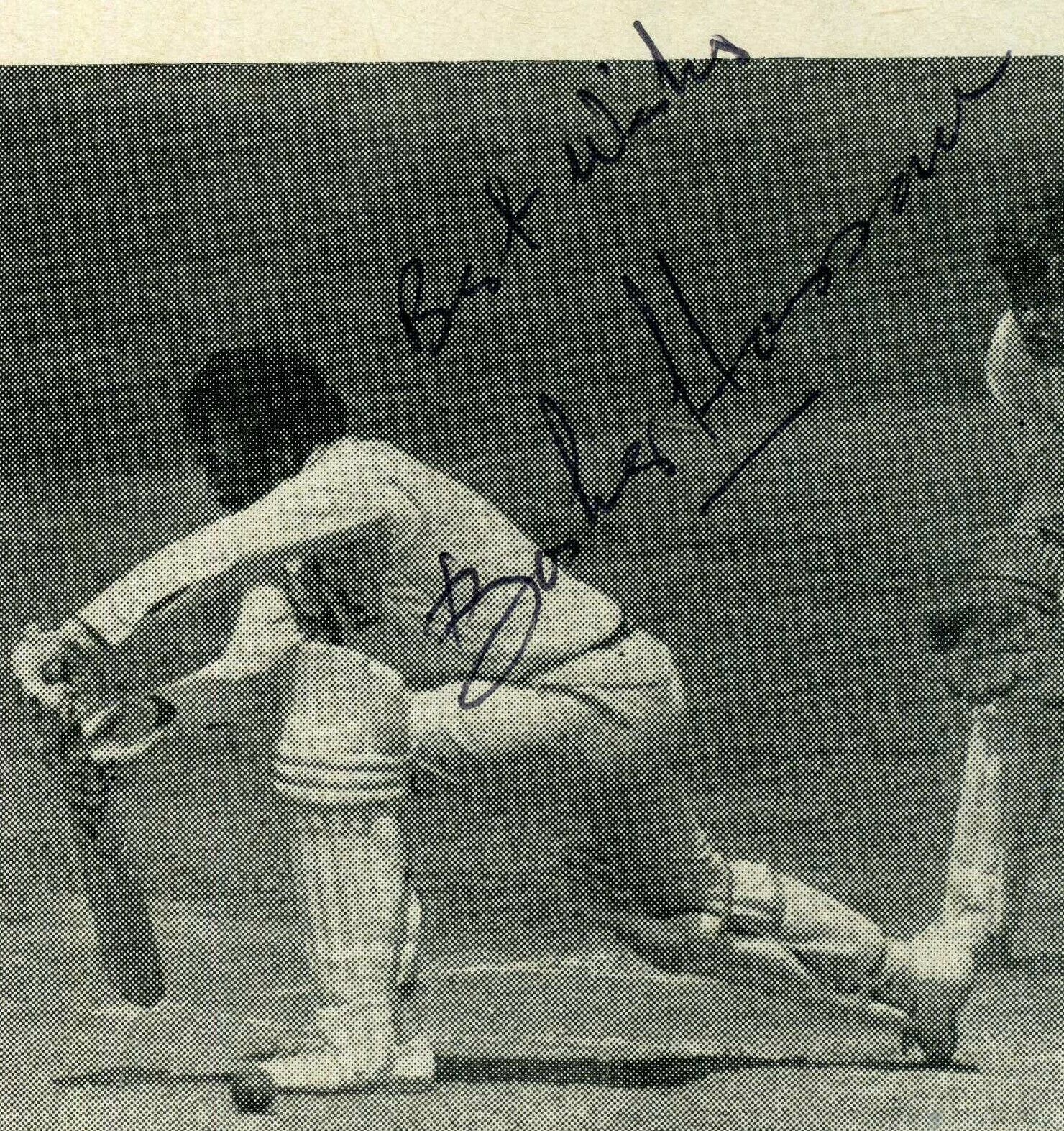 BASHER HASSAN Signed Newspaper Photo Poster paintinggraph - Nottinghamshire Cricketer - preprint