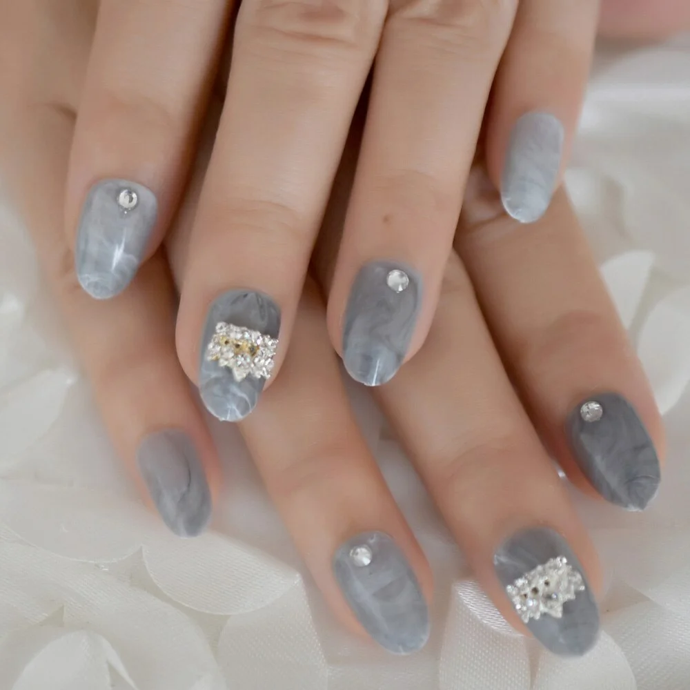 Ombre Glitter Faux Ongles White French Tips Stiletto Custom Deisgner False Nails with Rhinestones Bowknot Decoration-Nail Inspo