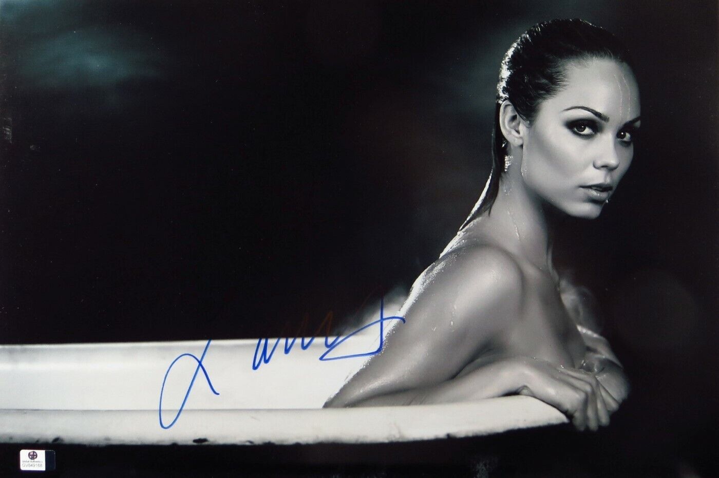 Laura Vandervoort Signed Autographed 12X18 Photo Poster painting Sexy in Bathtub JSA T59328