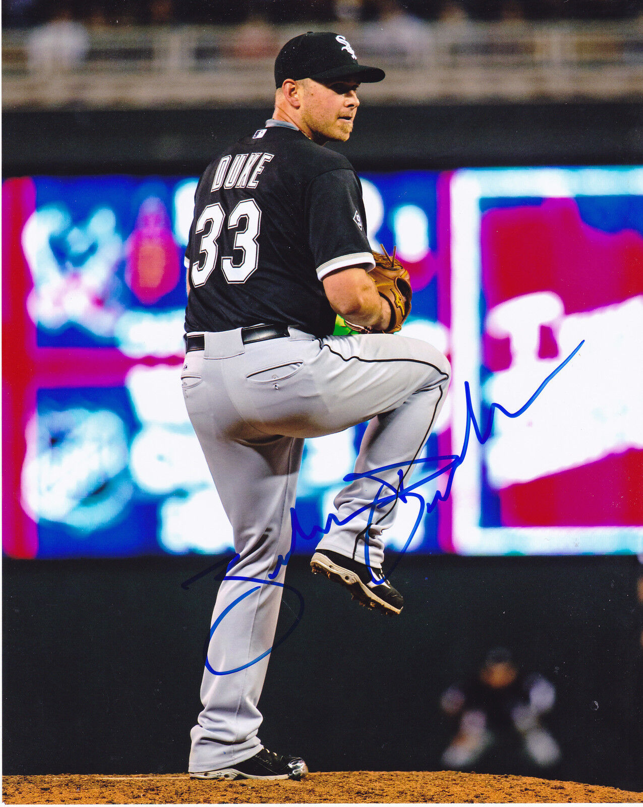 ZACH DUKE CHICAGO WHITE SOX ACTION SIGNED 8x10