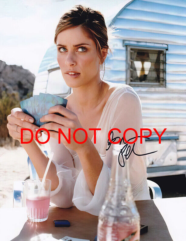 Amanda Peet - Autographed Signed 8x10 Photo Poster painting (The Whole Nine Yards) Reprint