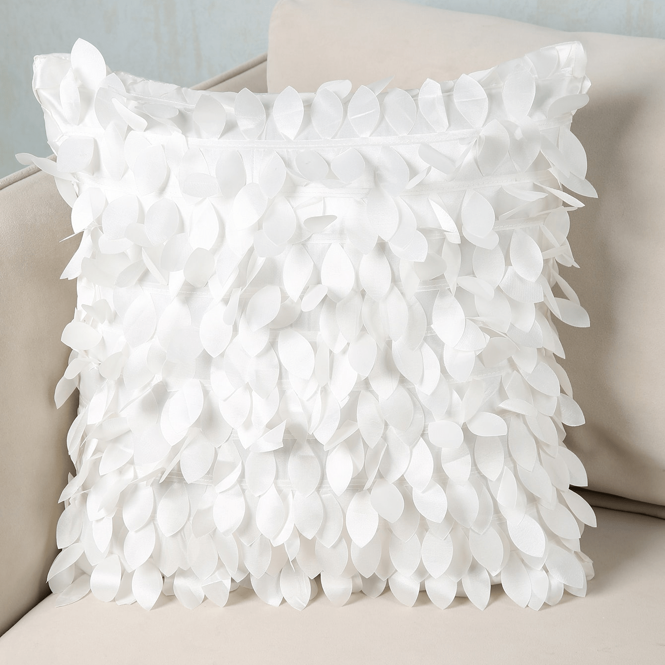 1pc Luxurious Soft Velvet Throw Pillow Case Cover - 17.7x17.7in Stylish Home Decor Accent for Living Room, Bedroom, and Office - Easy to Clean, Durable, and Fade-Resistant