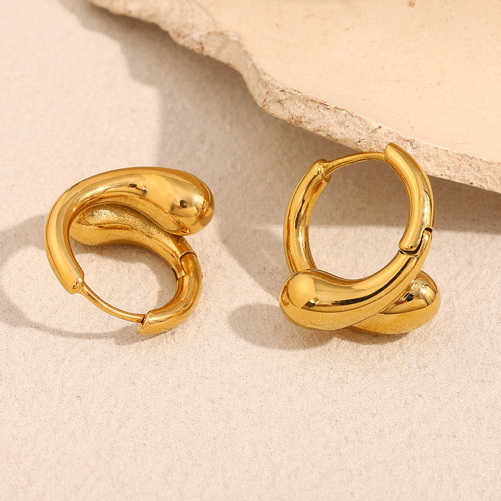 Fashionable And Simple Niche Earrings Stainless Steel Plated With 18K Gold Personalized Snake Head Small Ear Buckles For Women