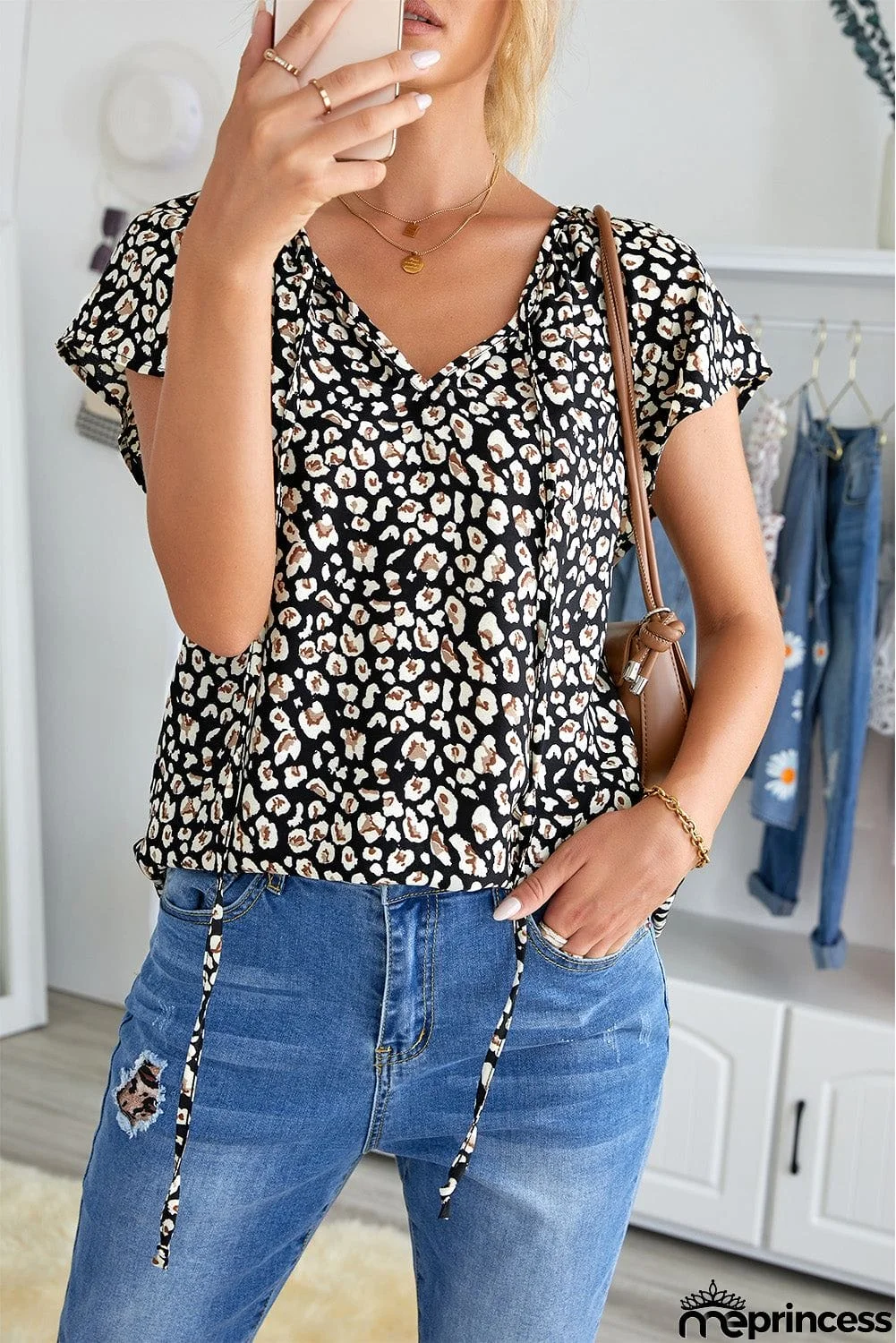 V-neck Short Sleeve Fashion Print Fantasy Fluttering Blouse