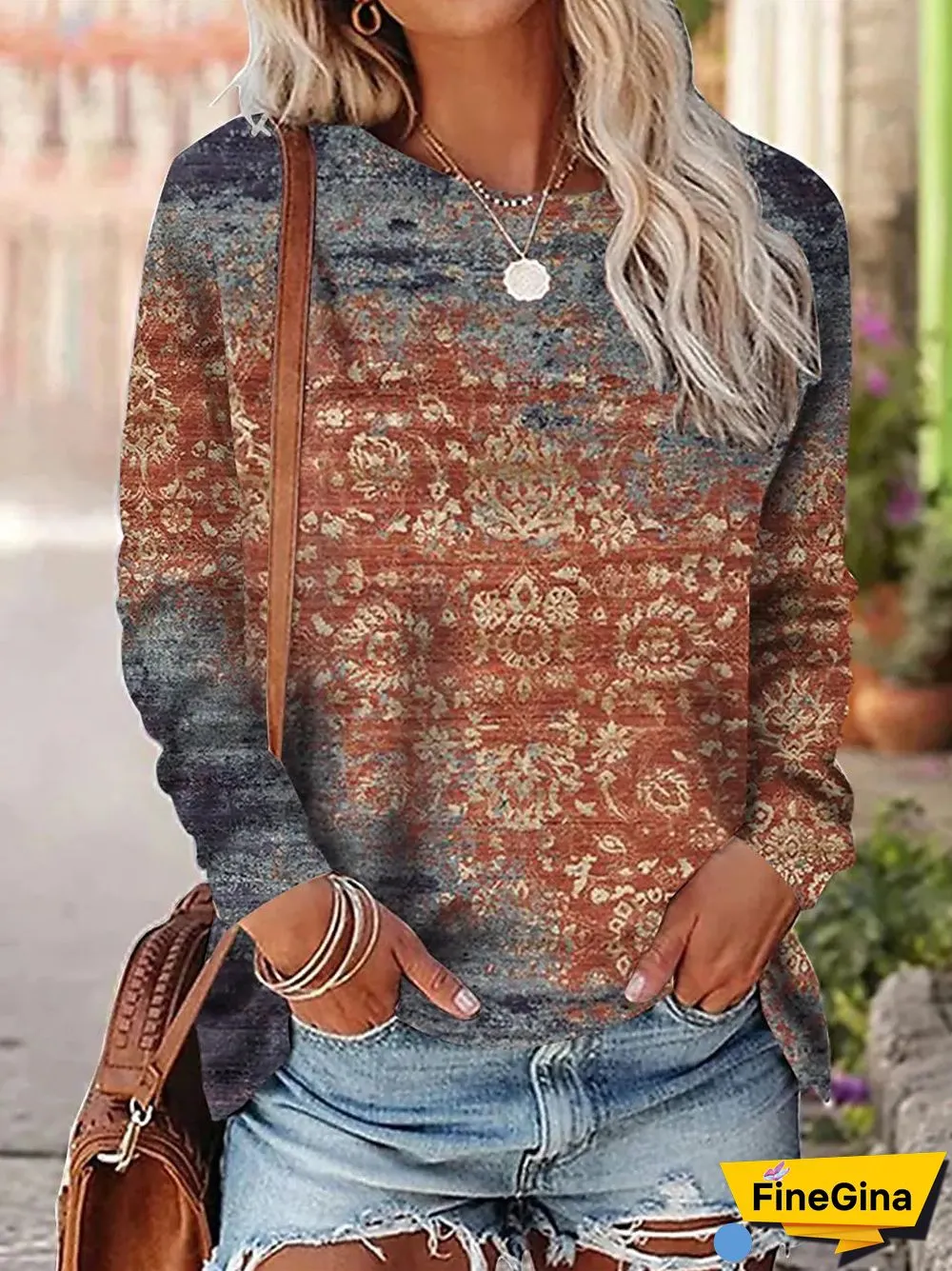 Women's Scoop Neck Long Sleeve Graphic Printed Tops