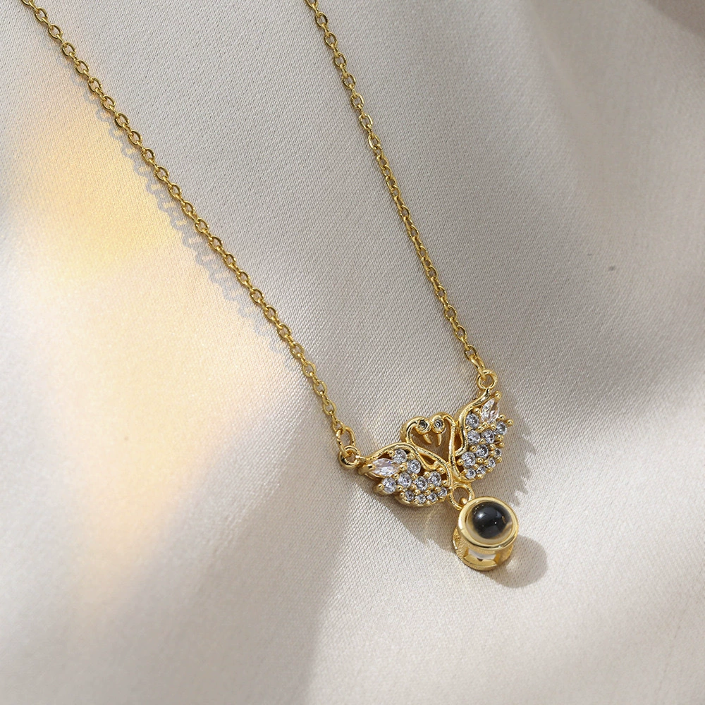 Swan Zirconia Gold-Plated Necklace Projecting &ldquo;I Love You&rdquo; in One Hundred Languages