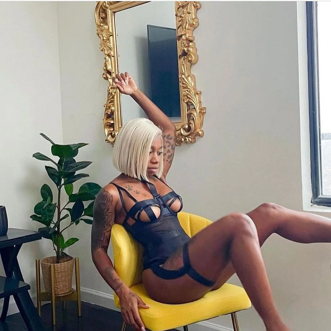 Ellolace Sensual Lingerie Hollow Out Bodysuit Porn Exotic Costumes Halter Pornographic Hot Sissy Body Sexy Lace Erotic Top