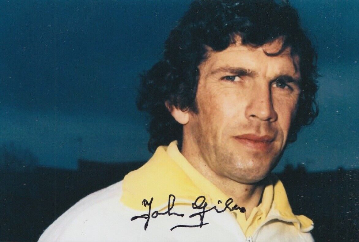 JOHNNY GILES HAND SIGNED 6X4 Photo Poster painting LEEDS UNITED FOOTBALL AUTOGRAPH 1