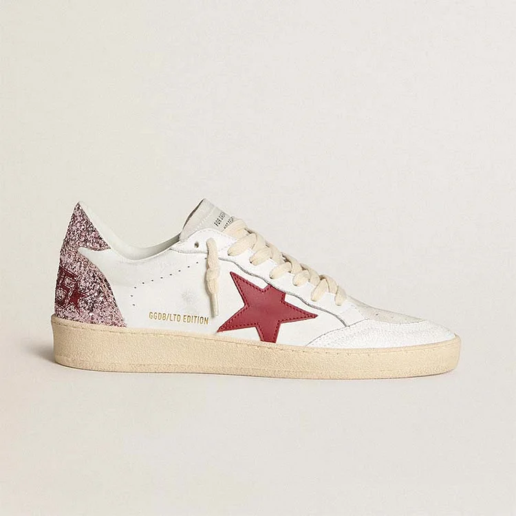Golden Goose Ball Star LTD con estrella de cuero roja y refuerzo del talón con purpurina rosa