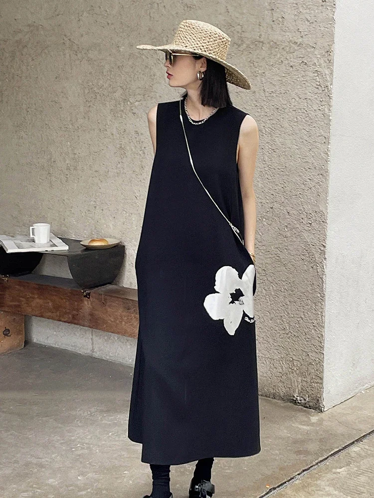 Urban Loose Solid Color O-neck Flower Printed Decor Sleeveless Dress          
