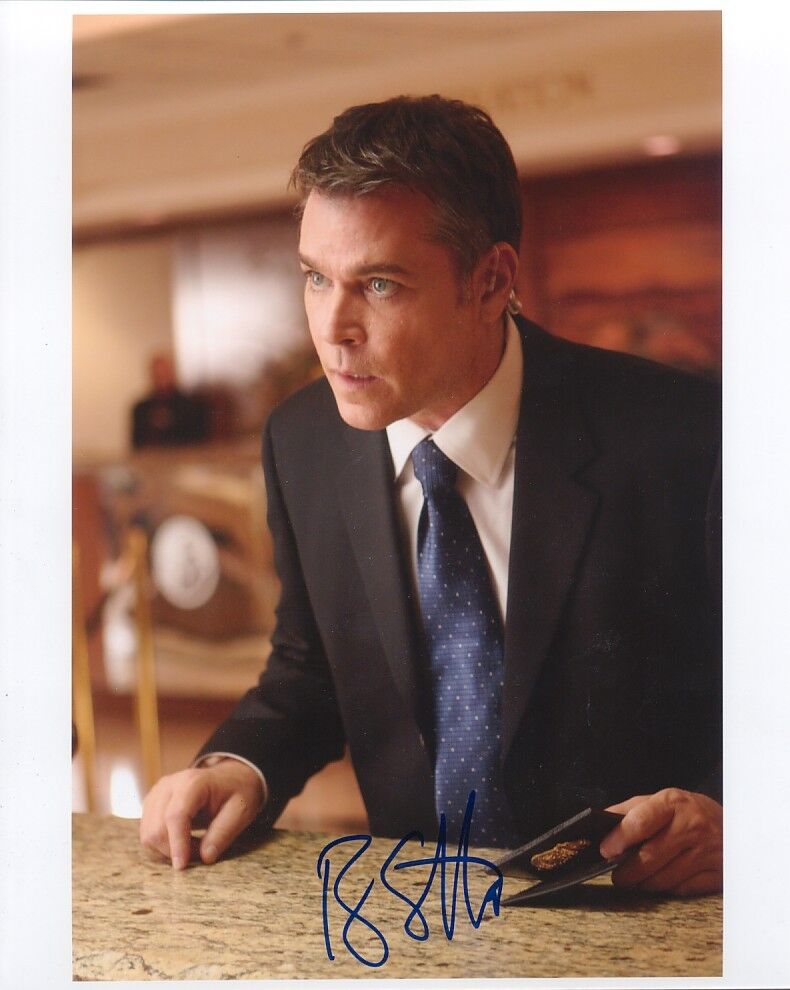 Ray Liotta 1954- genuine autograph Photo Poster painting 8x10