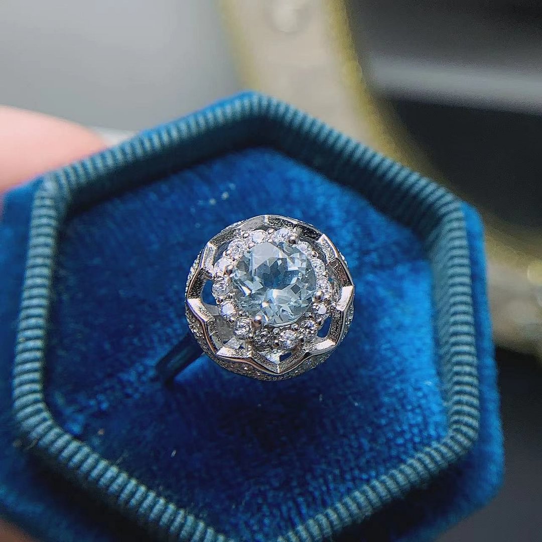 Natural aquamarine ring three-dimensional design plump 925 silver inlaid small fresh and sweet temperament engagement female ring