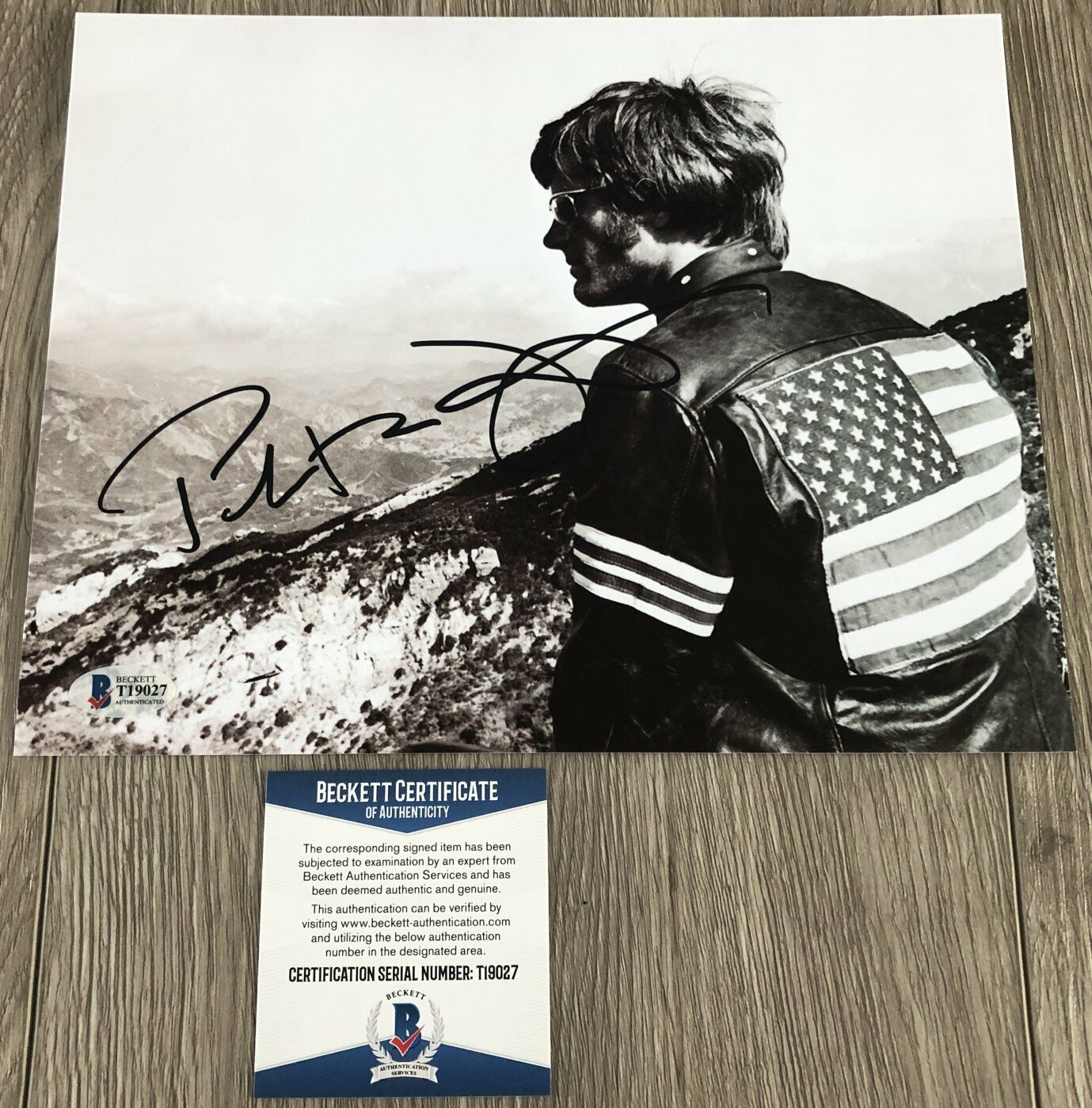 PETER FONDA SIGNED AUTOGRAPH EASY RIDER 8x10 Photo Poster painting w/PROOF & BECKETT BAS COA