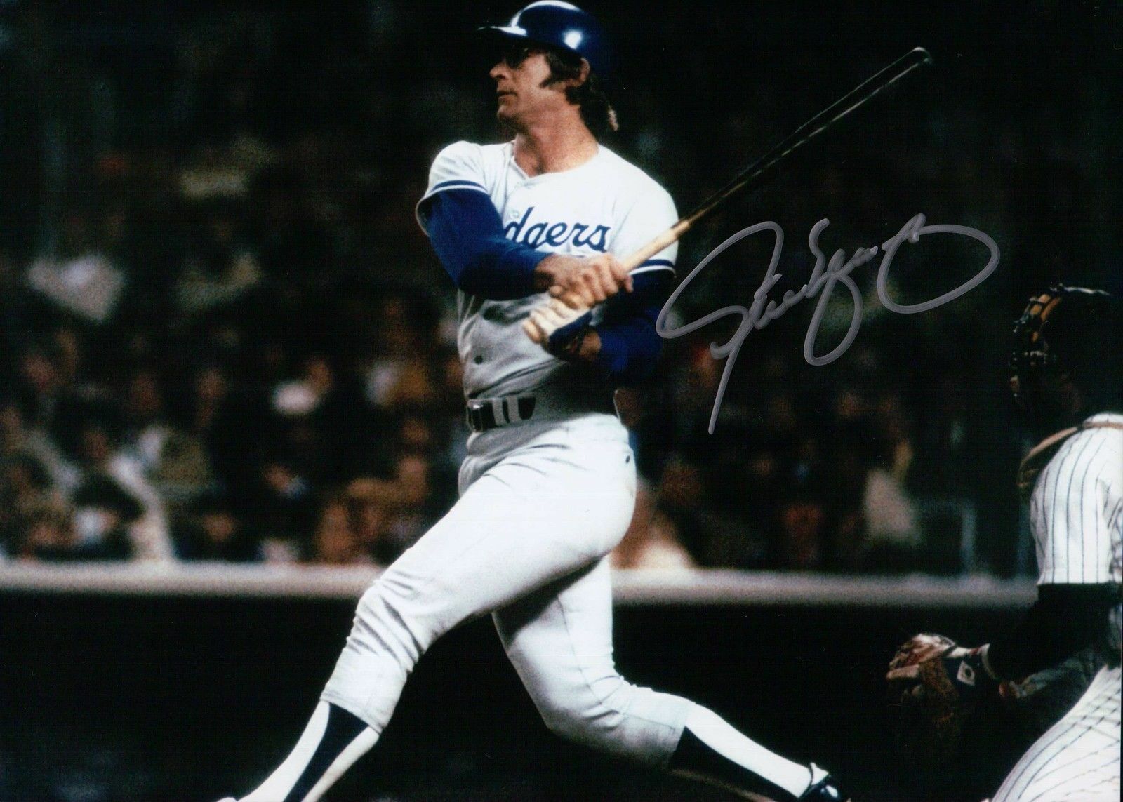 Steve Yeager Signed 8X10 Photo Poster painting Autograph LA Dodgers Silver Night Swing Auto COA