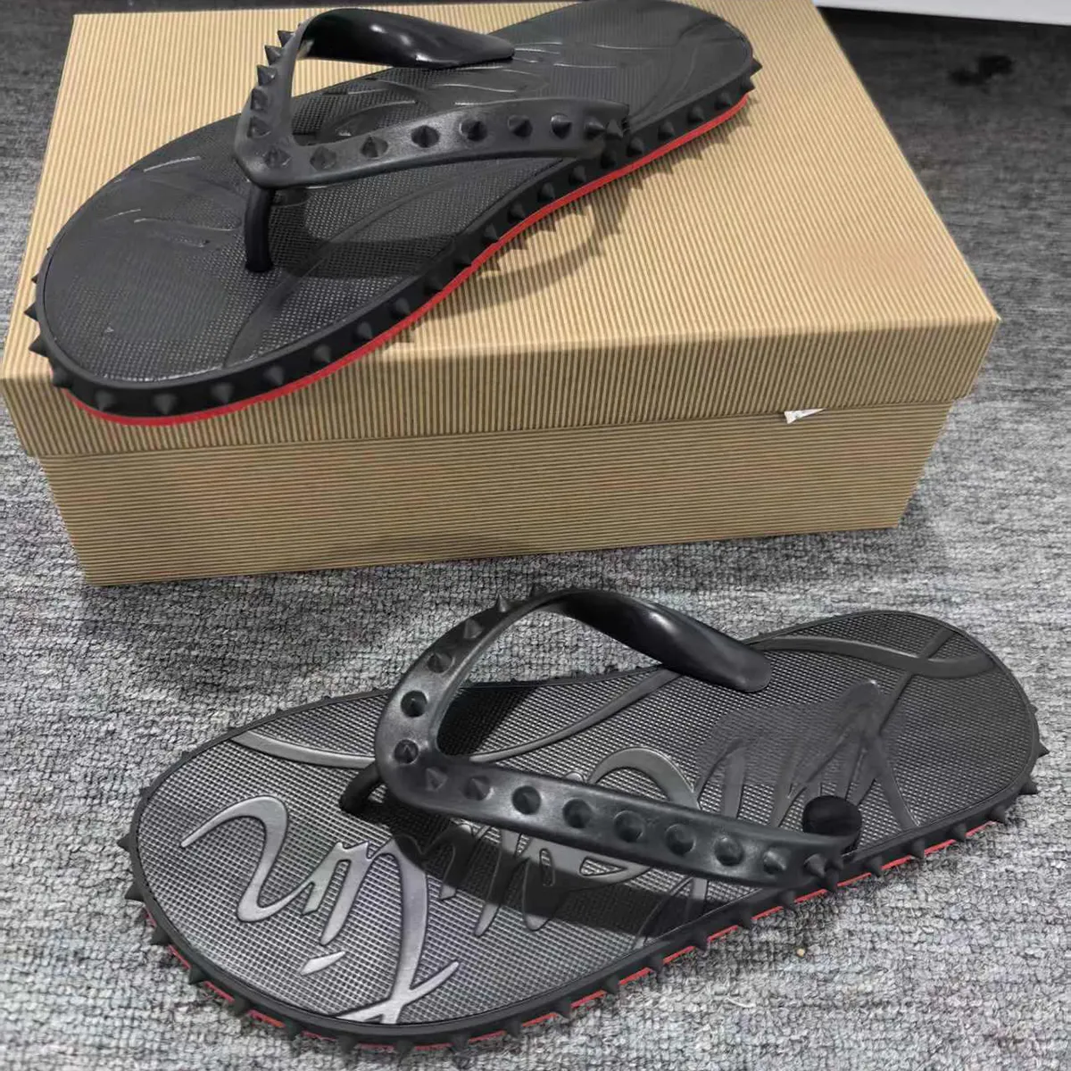 Gentleman's Red Bottom R ivet Flip-Flops Casual Fashion Non-Slip Flip Flops-vocosishoes