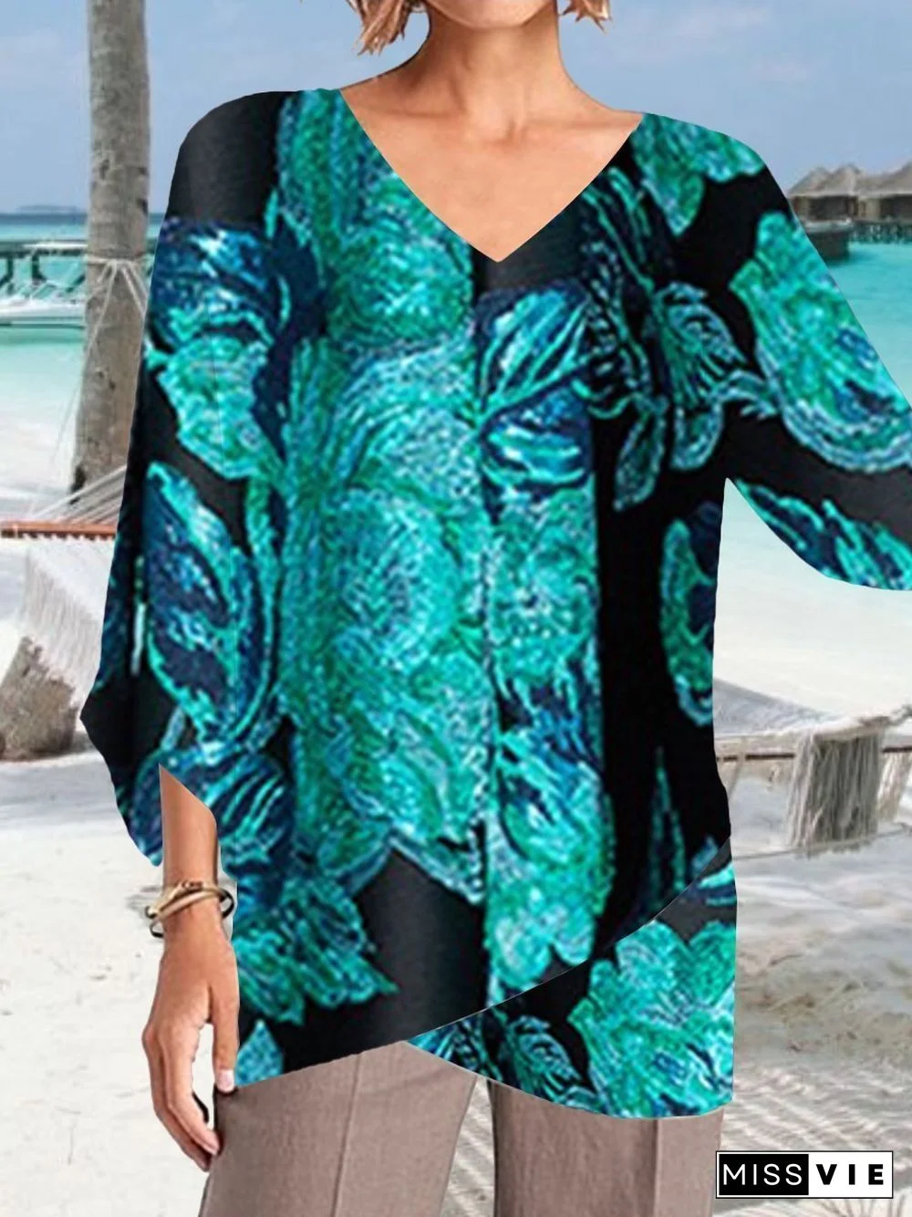 Women V-neck Long Sleeve Floral Printed Irregular Hem Top