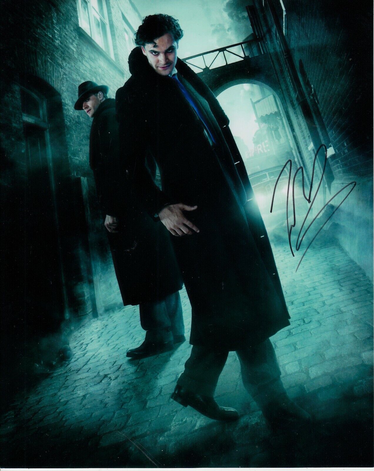 TOM BATEMAN SIGNED JEKYLL AND HYDE Photo Poster painting UACC REG 242 (2)