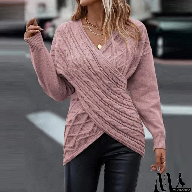 MidiSono - Modern and Versatile Sweater