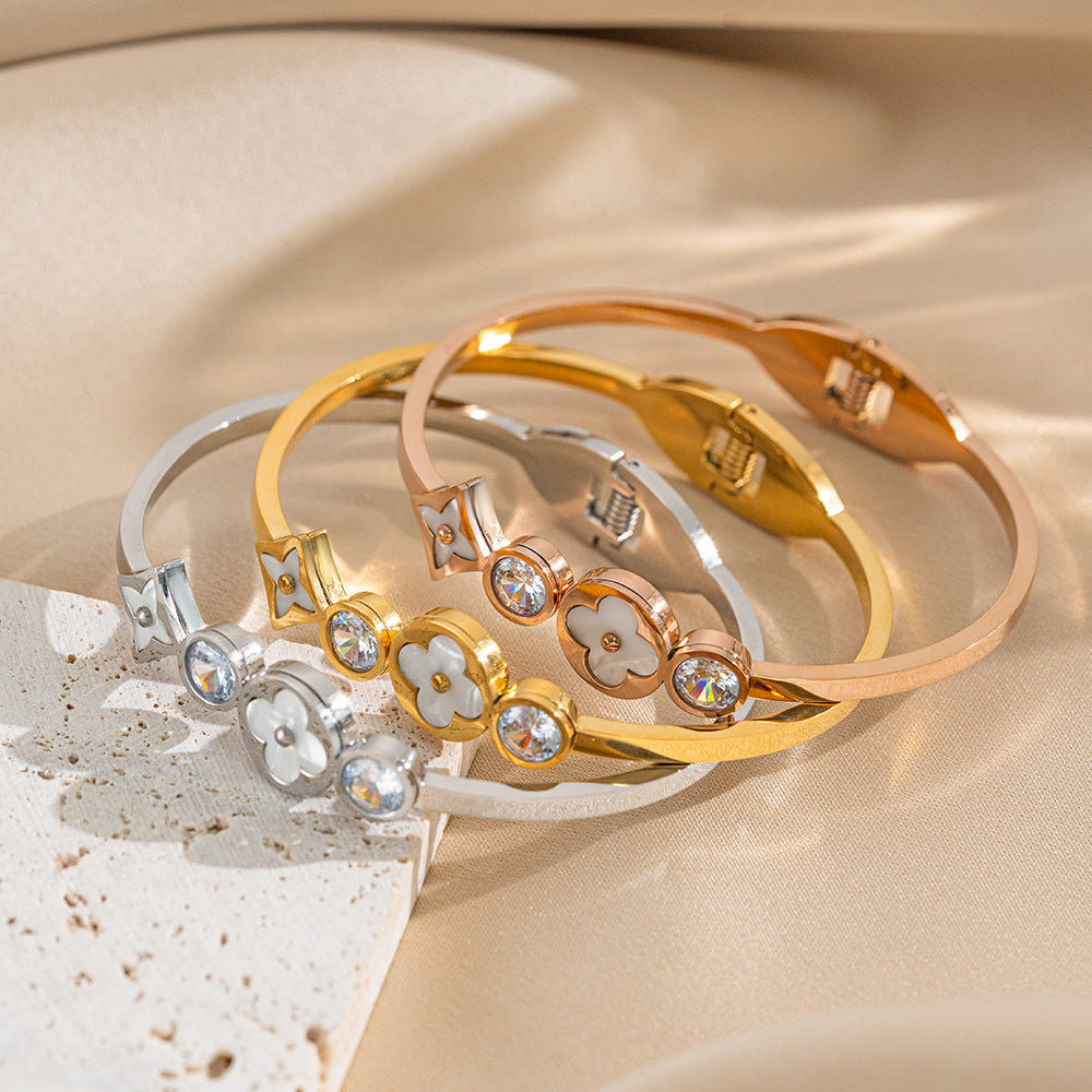 Direct Supply Hot Sale Titanium Steel Bracelet Fashion Gold Plated 18K