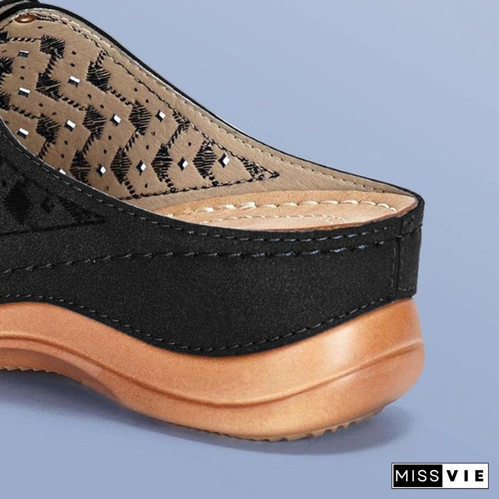 Large Size Casual Sandals Female New Solid Color Thick Bottom Carved Ladies Slippers