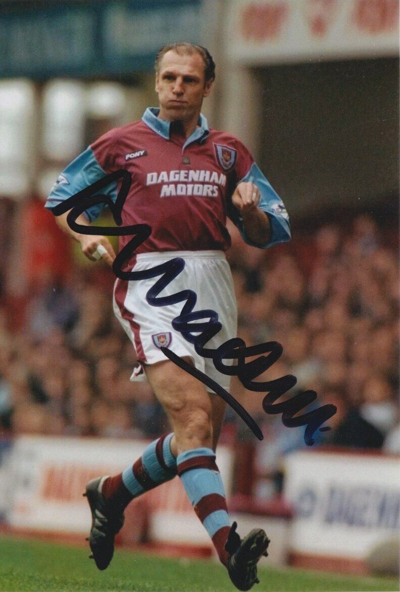 ALVIN MARTIN HAND SIGNED 6X4 Photo Poster painting WEST HAM UNITED FOOTBALL AUTOGRAPH