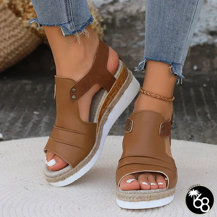 Comfortable and breezy Sandals | 168DEAL