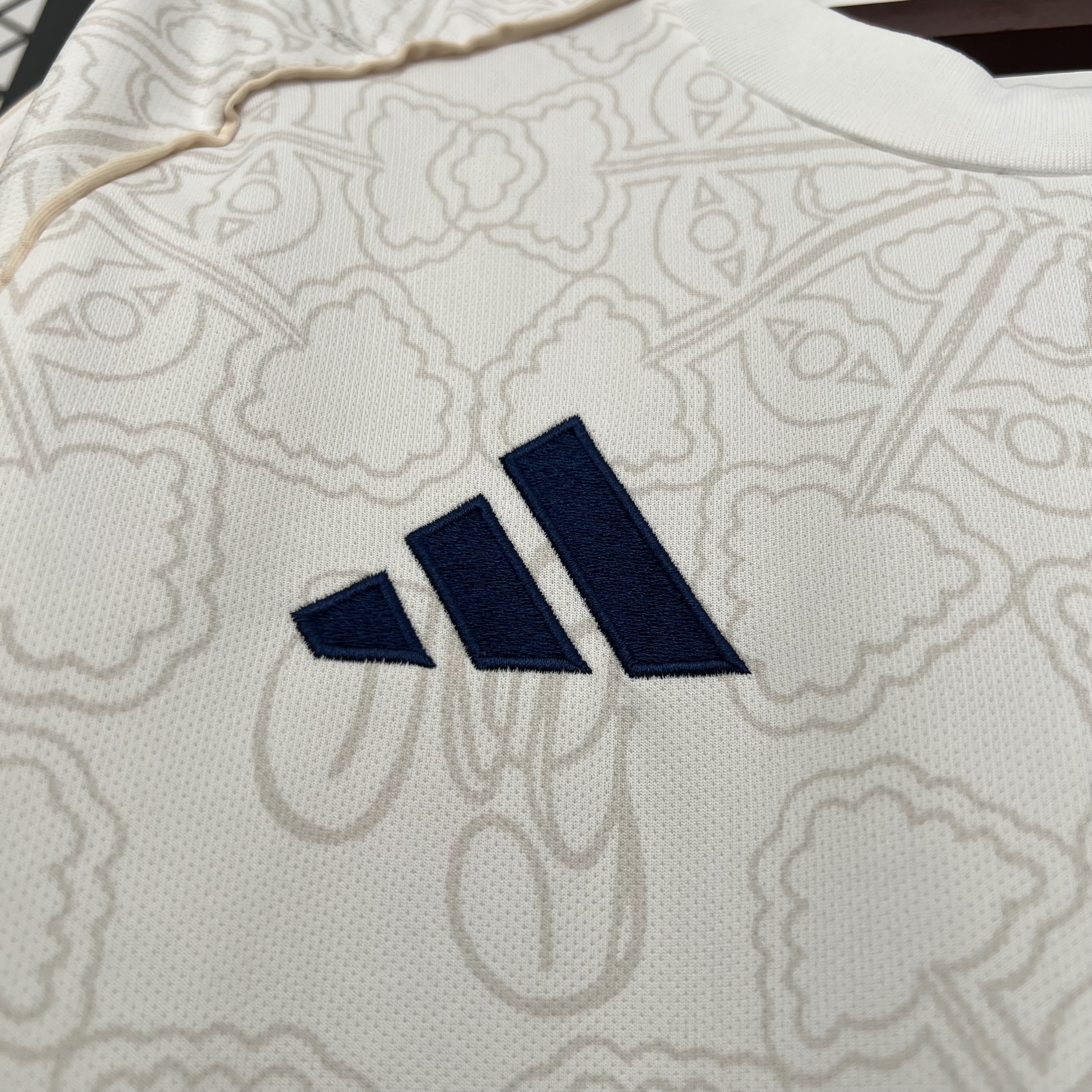 25/26 Nottingham Away Football Jersey Thai Quality