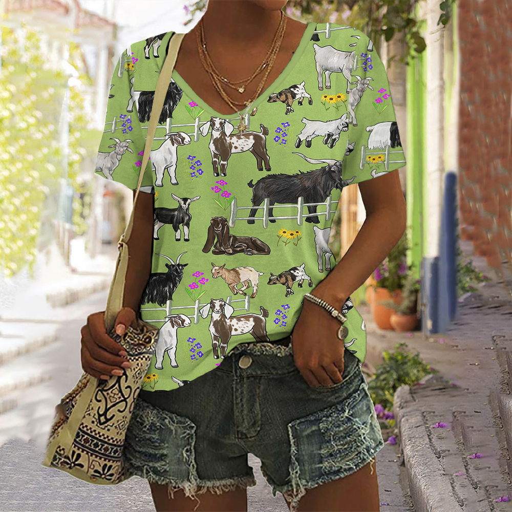 Retro Funny Farm Sheep Art Print V-Neck Casual Cotton T-Shirt