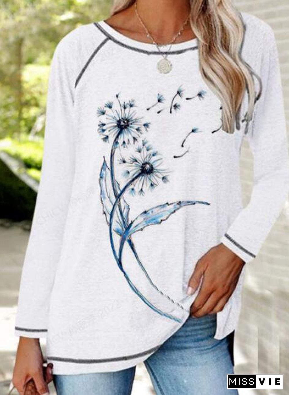 Casual Autumn Dandelion House Jersey Long Sleeve Crew neck Regular size t-shirt for women