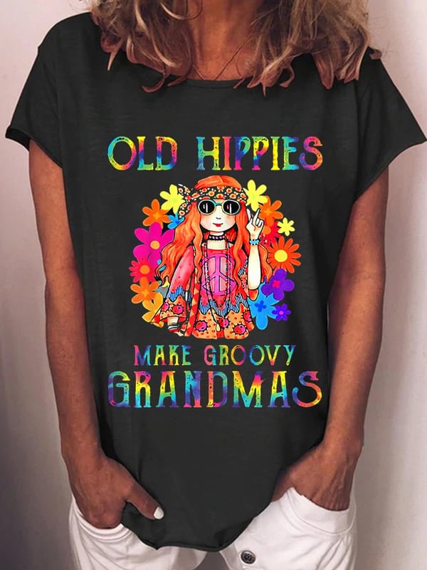 Women's Old Hippies Make Groovy Grandmas Graphic Tee