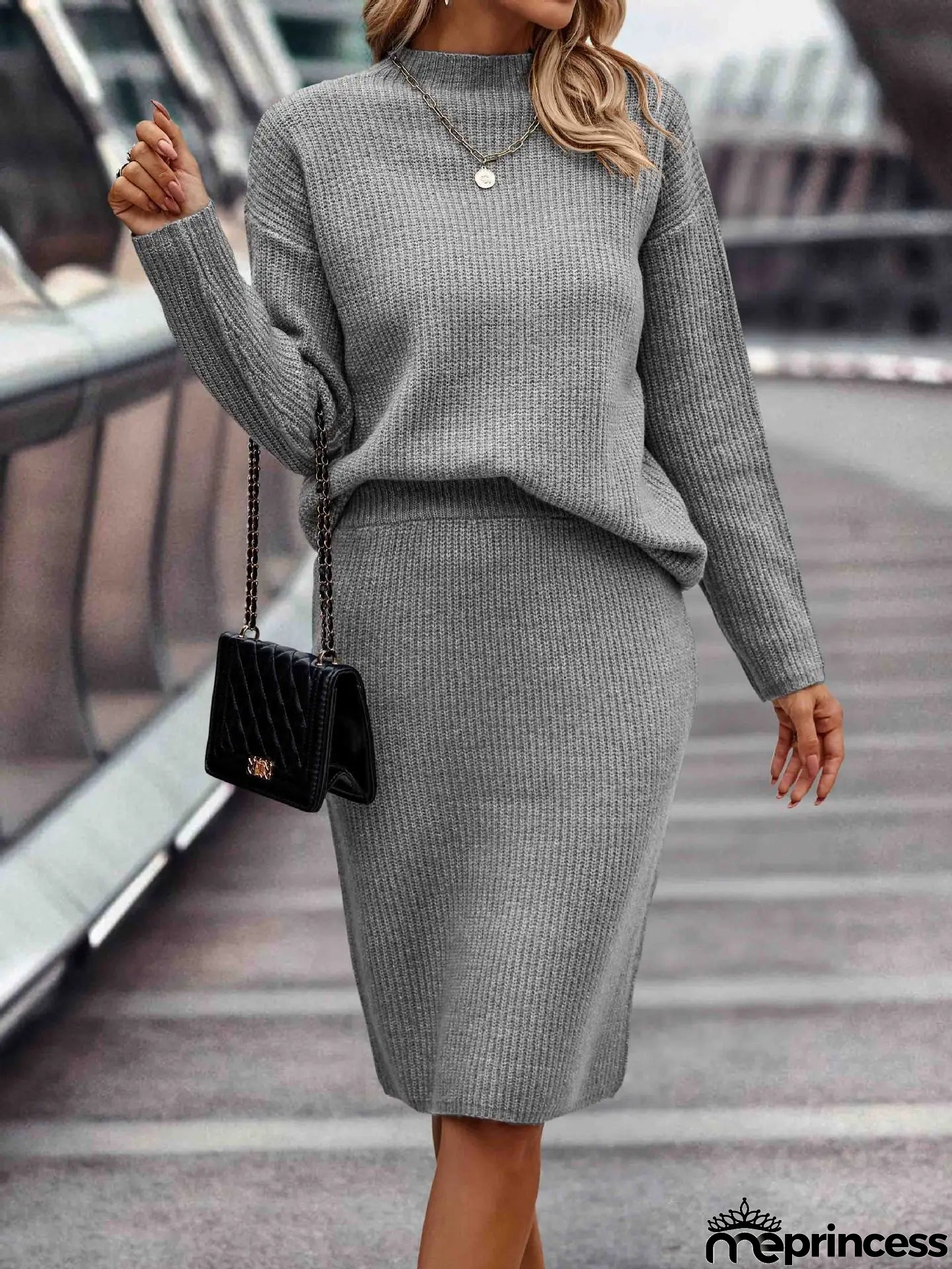 Modern and Fashionable Skirt