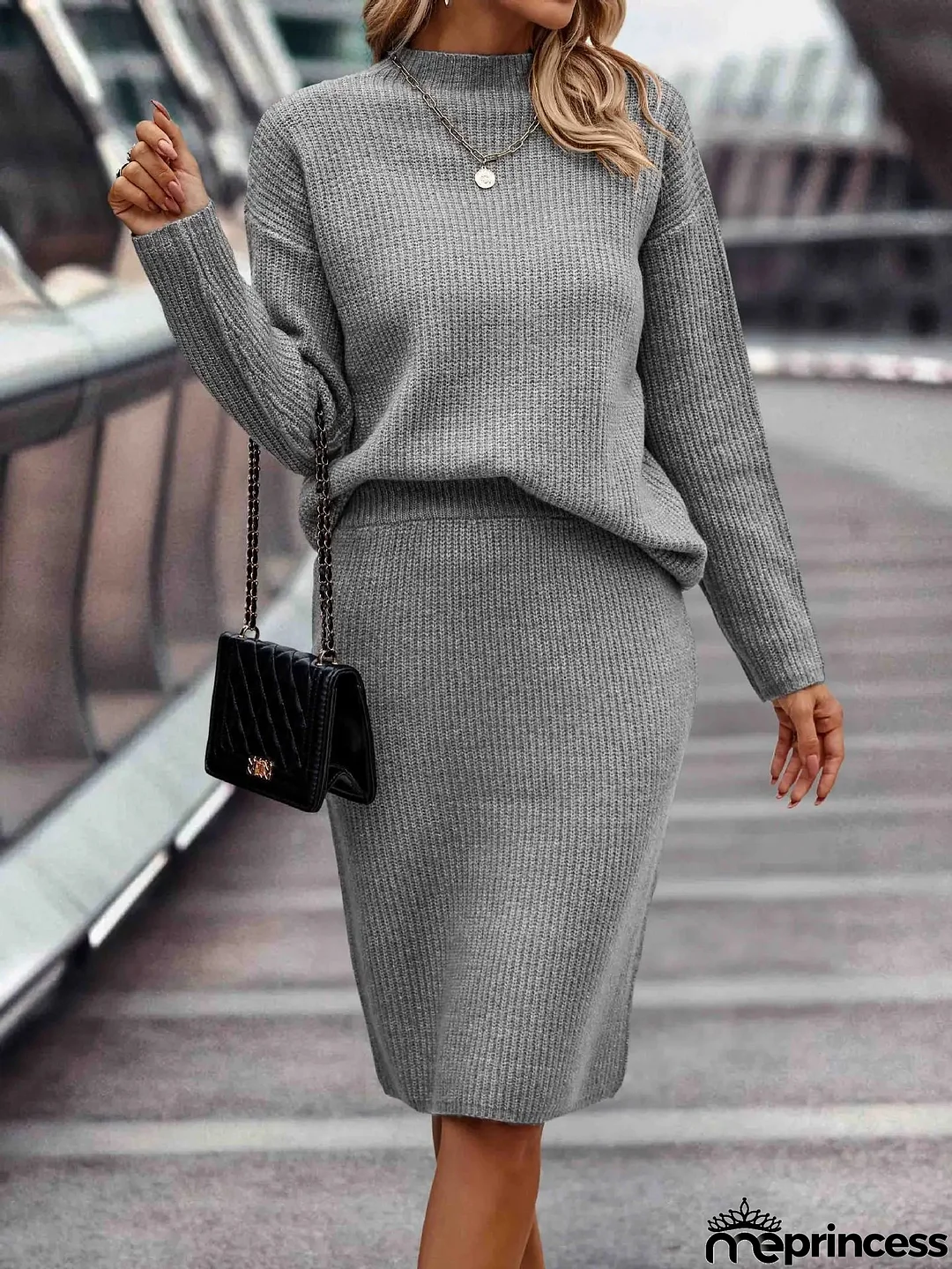 Modern and Fashionable Skirt