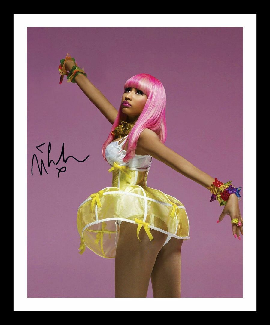 Nicki Minaj Autograph Signed & Framed Photo Poster painting 14