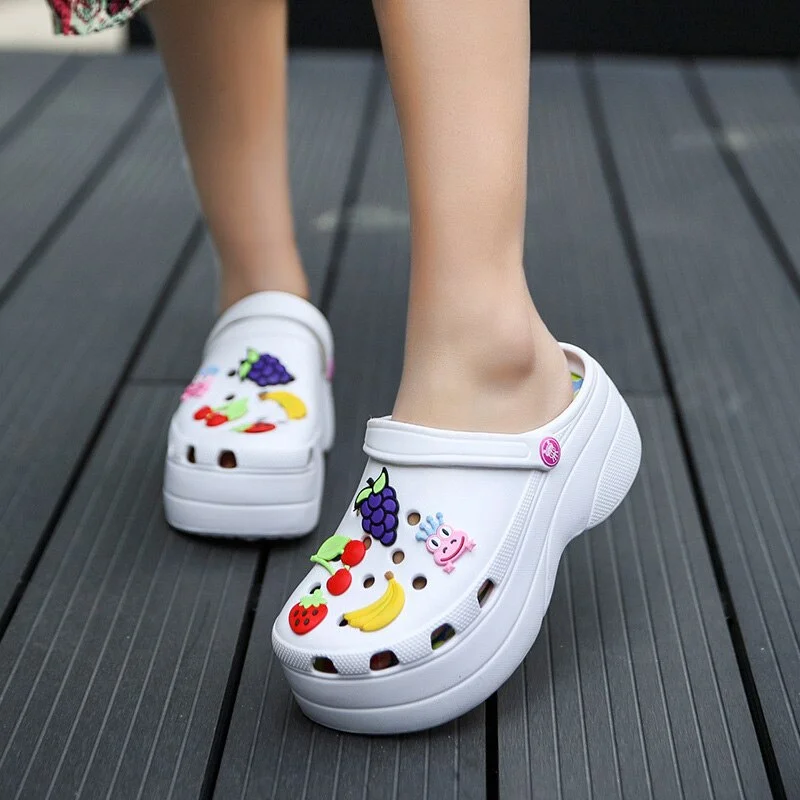 Summer Women Croc Clogs Platform Garden Sandals Cartoon Fruit Slippers Slip On For Girl Beach Shoes Fashion Slides Outdoor 698