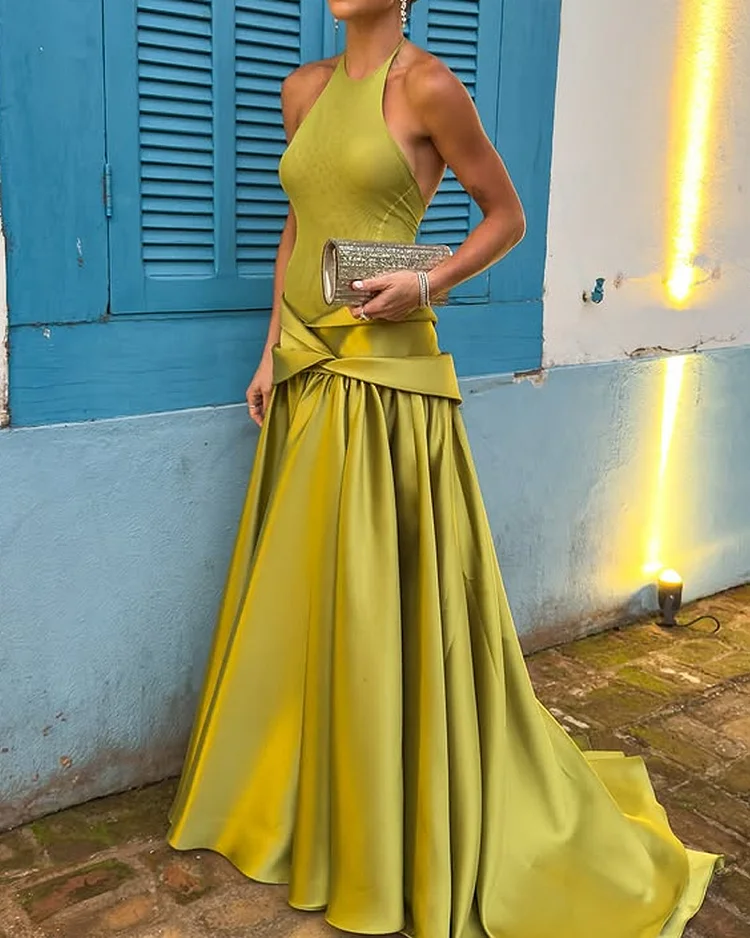 Sleeveless suspender solid color dress