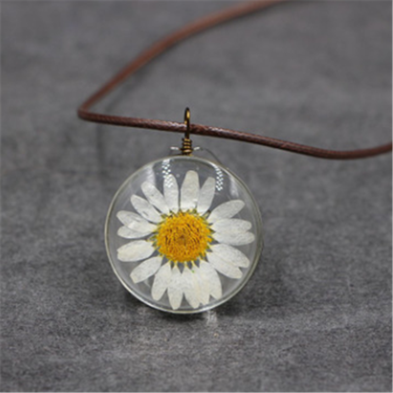 Small Daisy Pendant Clavicle Chain Small Fresh Necklace