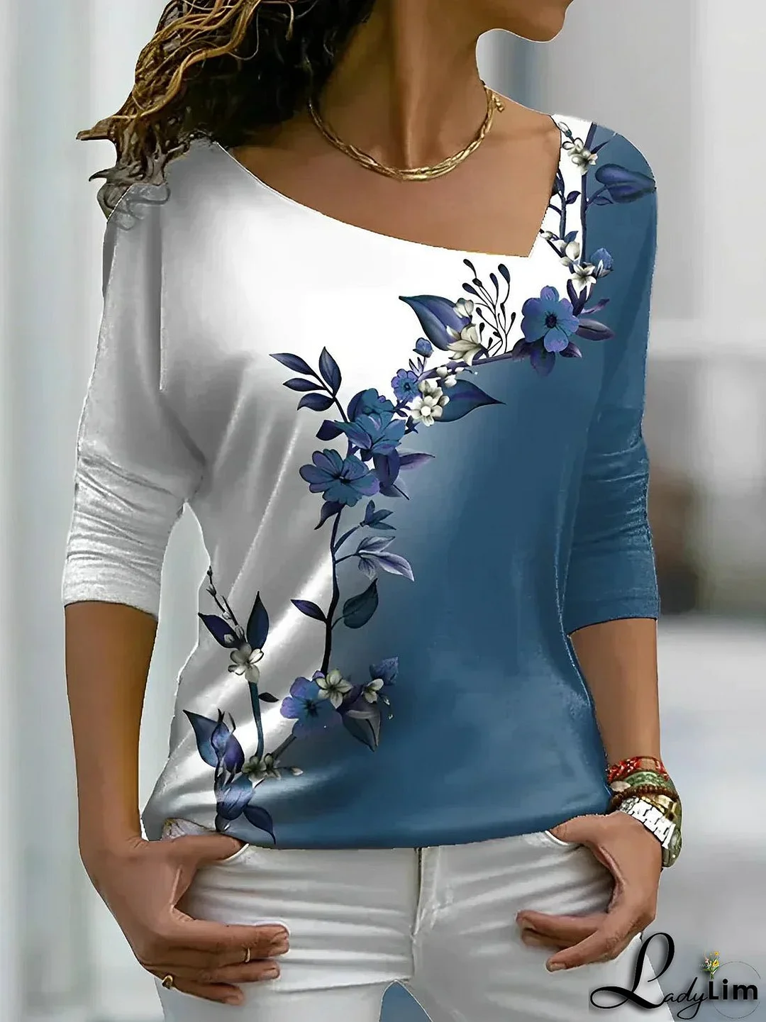 Chic and Lightweight Shirt