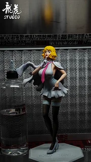 Long Hu Studio - One Piece CP0 07 Queen of the Pleasure District Stussy Statue(GK)-