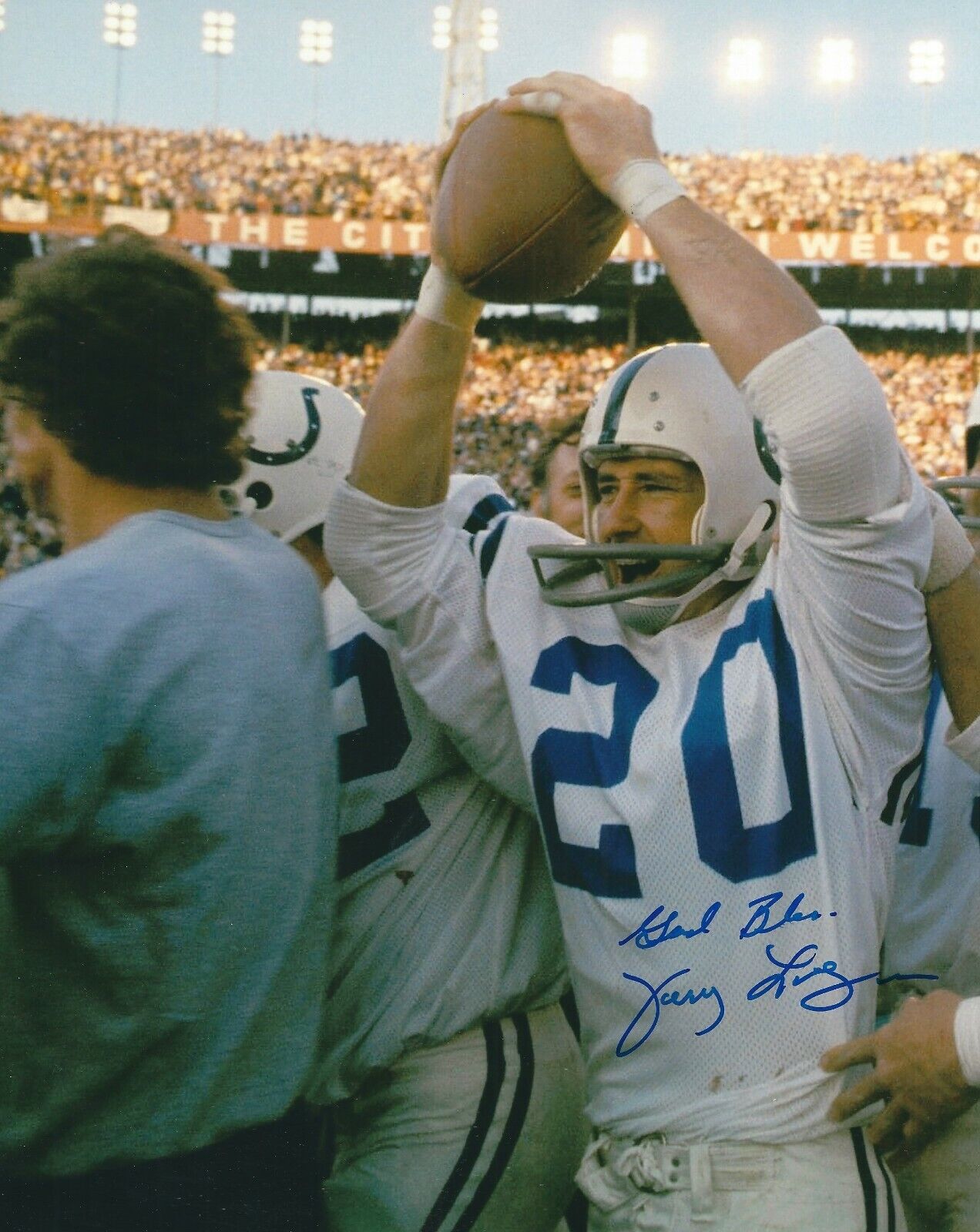 Autographed JERRY LOGAN Baltimore Colts 8x10 Photo Poster painting w/COA