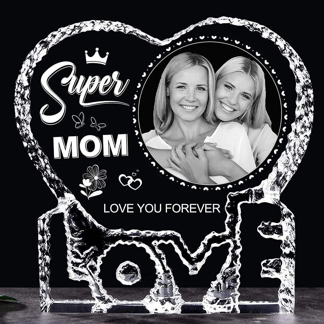 Mothers Day Gifts for Mom from Daughter Son Mom Birthday Gifts Crystal Heart Paperweight Keepsake to the World You are A Mom to Our Family You are the World Decoration Present