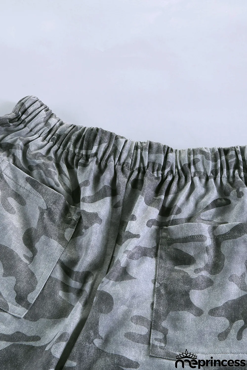 Camouflage Print Drawstring Casual Elastic Waist Pocketed Shorts