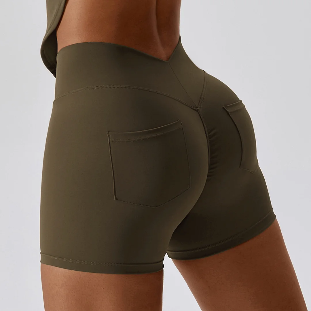 Solid color hip pocket sport shorts