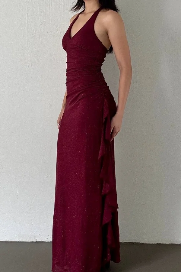 Halter V-Neck Sleeveless High-Waisted Long Pleated Prom Dress With Ruffles | ZT0740 Wellcucu