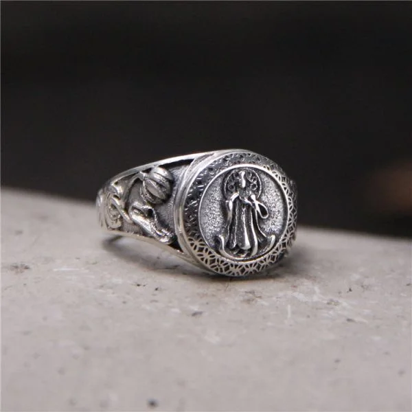 Sterling Silver Vintage Guanyin Ring