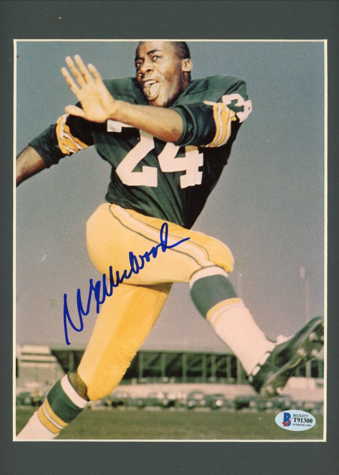 Willie Wood Packers 8x10 Glossy Photo Poster painting Matted Signed Autographed Beckett BAS